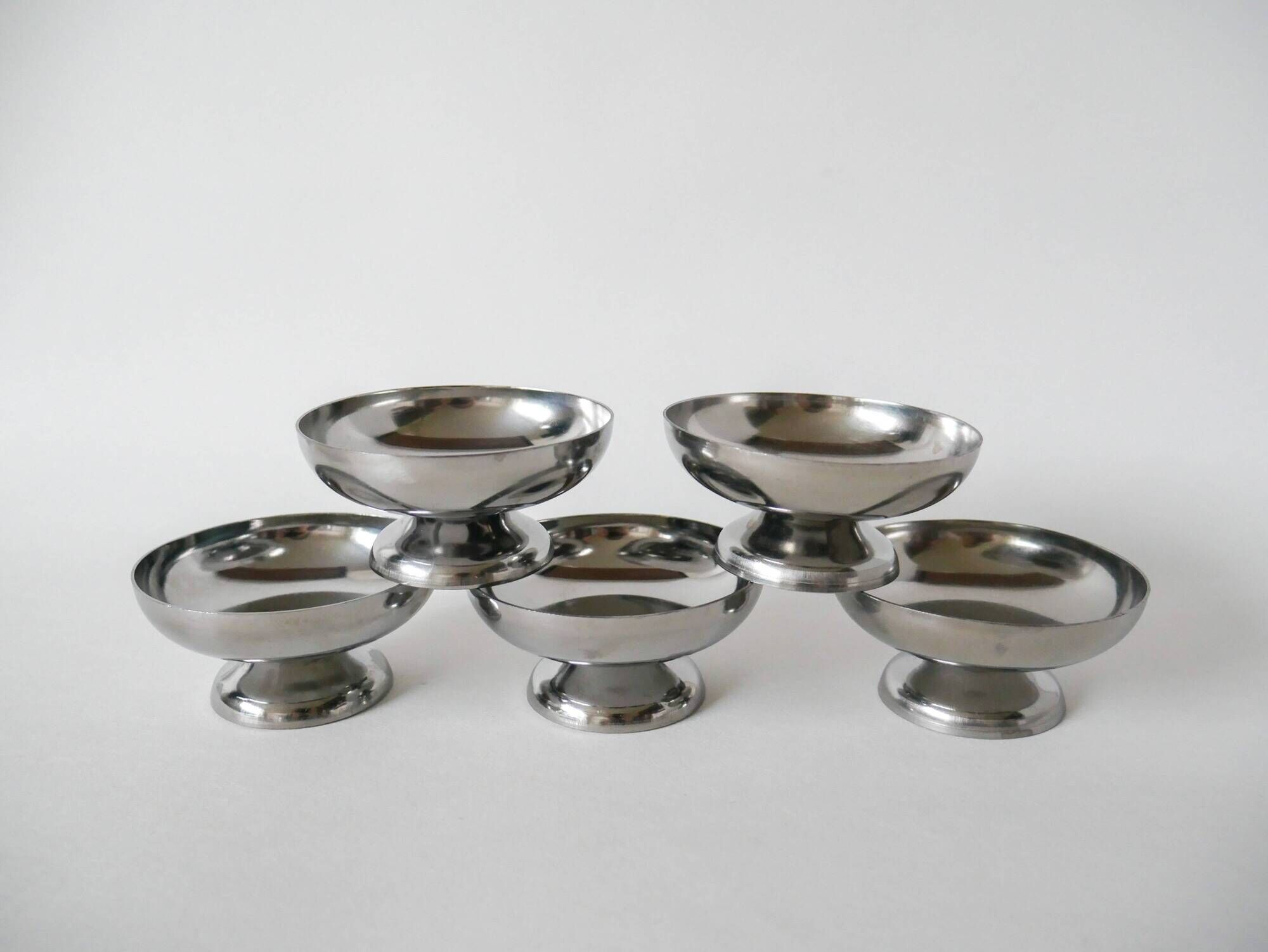 set of 5 small designer stainless steel bowls 1970 9 x 4 cm