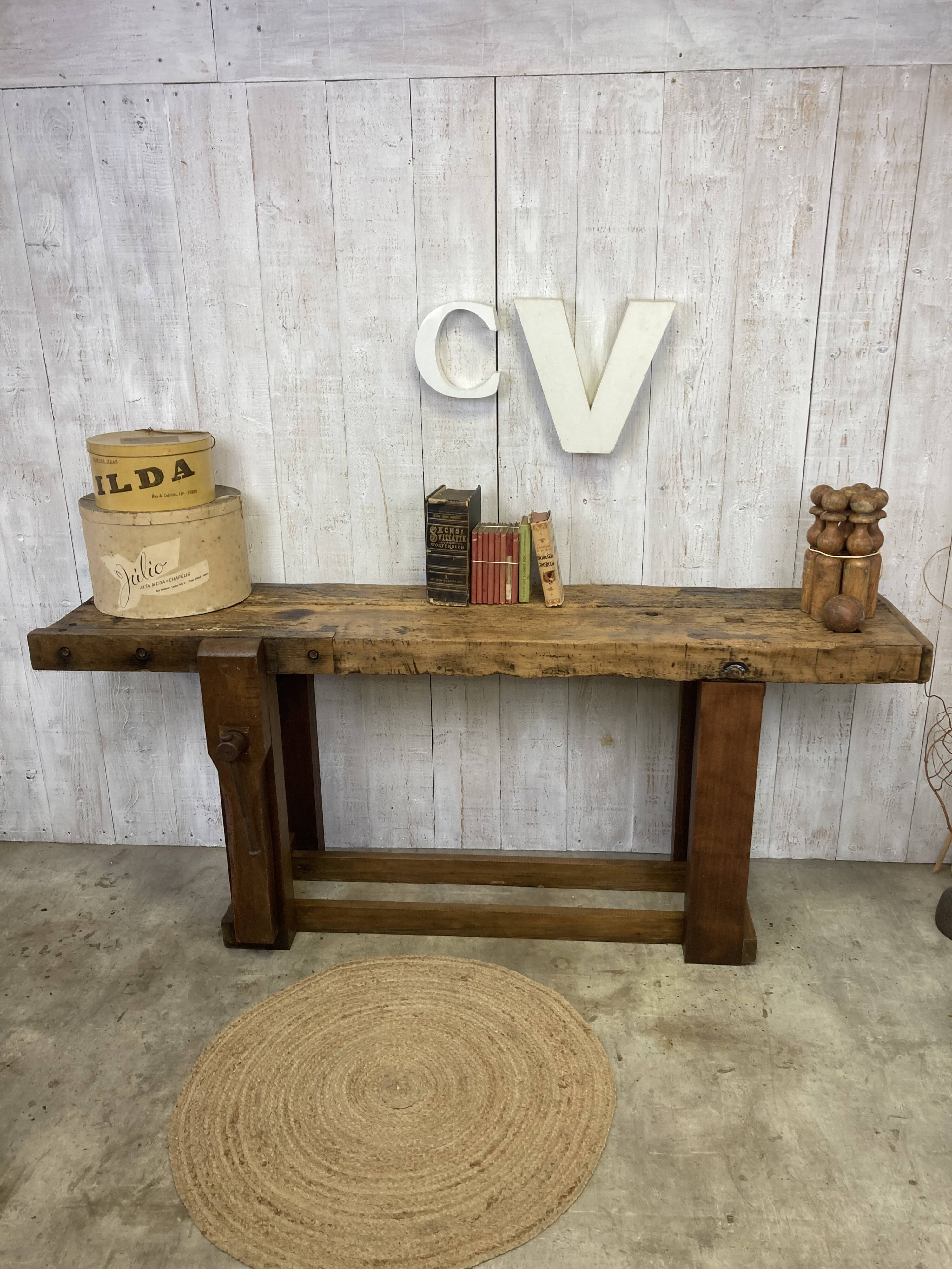 Carpenter's workbench