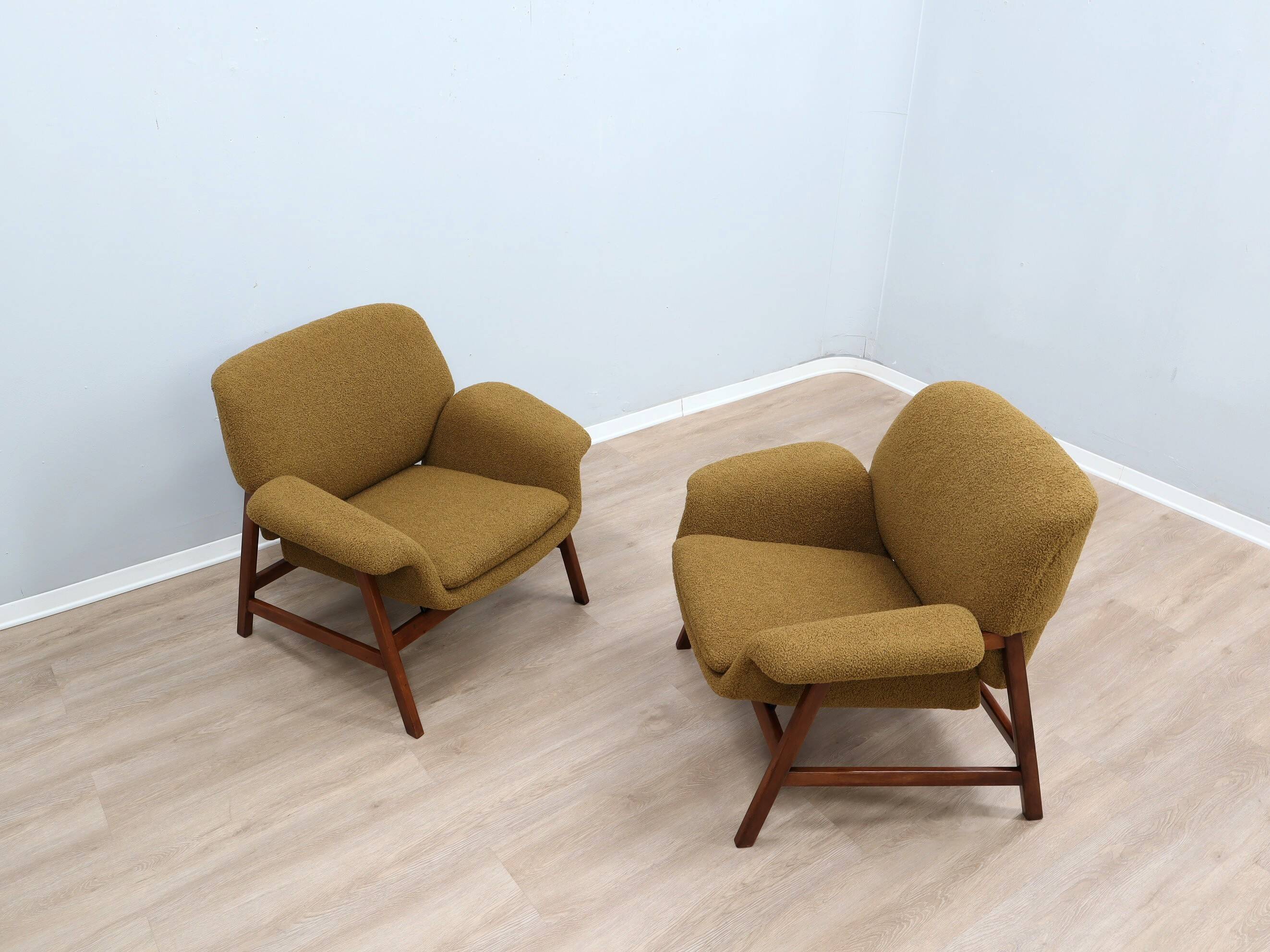 Pair 849 armchairs Gianfranco Frattini for Cassina Meda 1950s