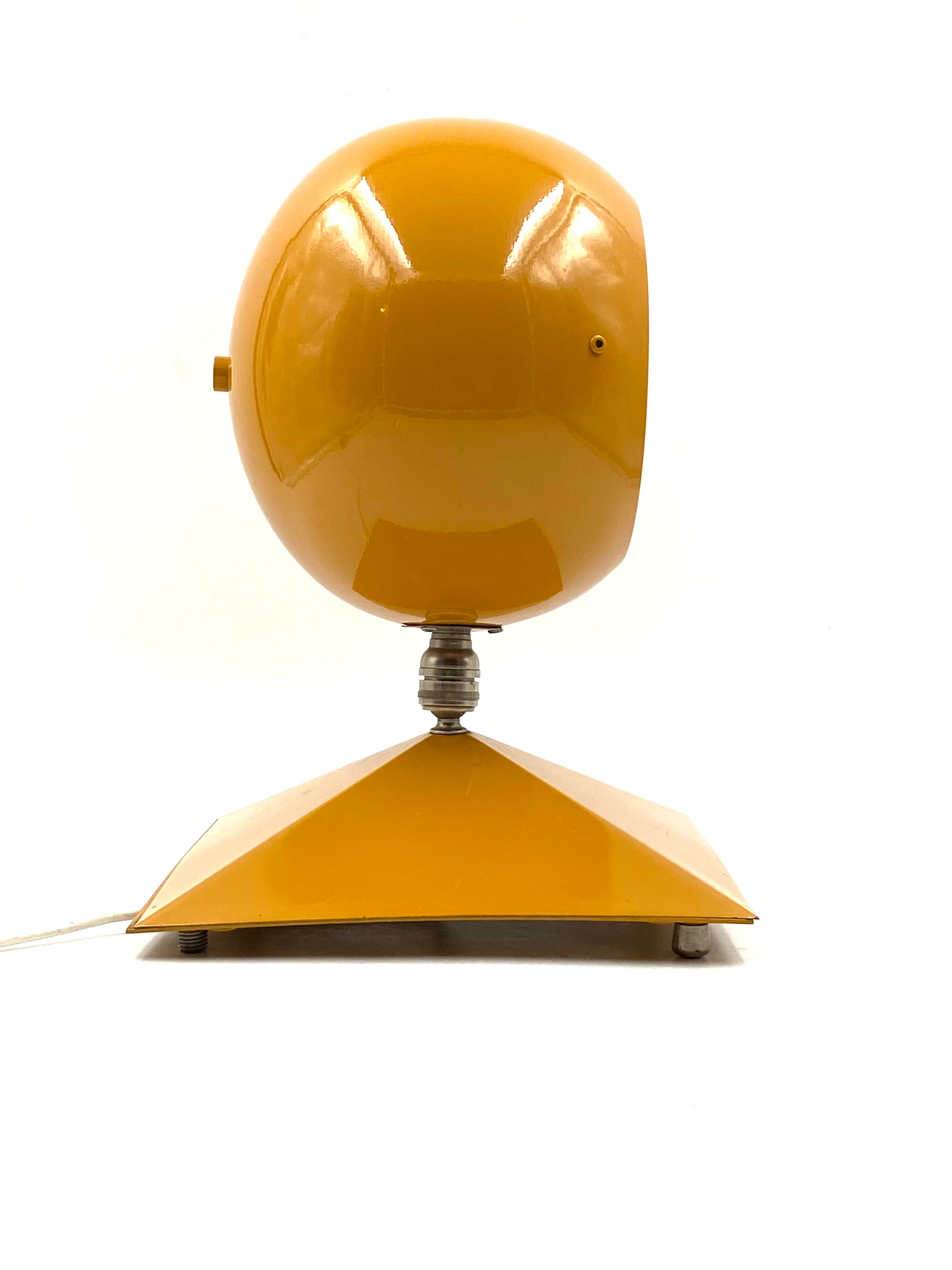 Space Age Eyeball Yellow Table lamp, Italy, 1970s