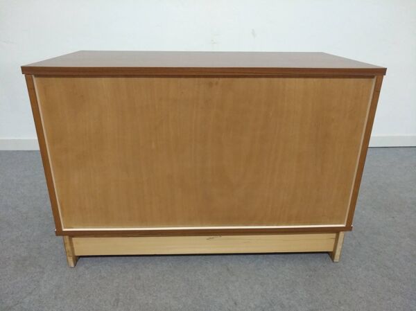Commode basse 3 tiroirs acajou et satin blanc, France vers 1980