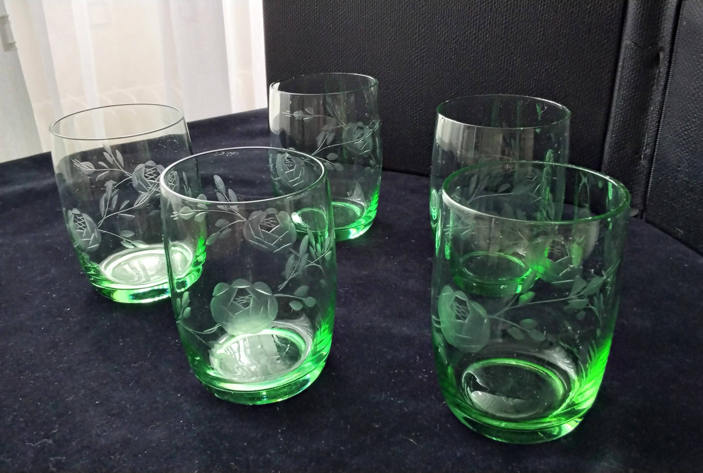 5 glass water tumblers with engraved floral design