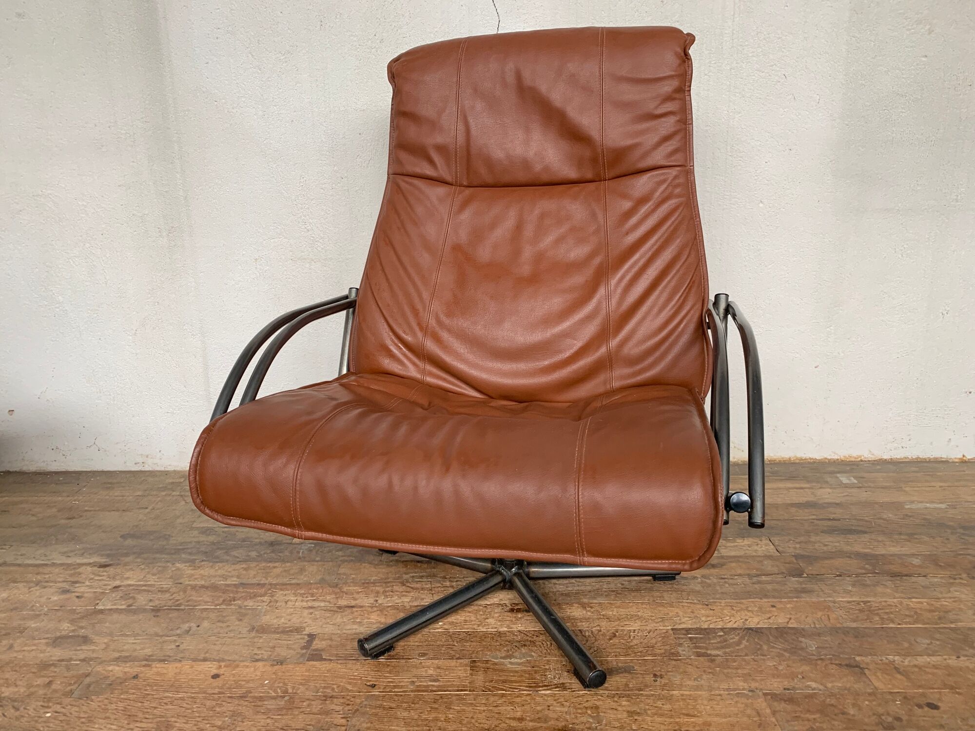 Pair of Scandinavian leather relax vintage armchairs brand Kebe