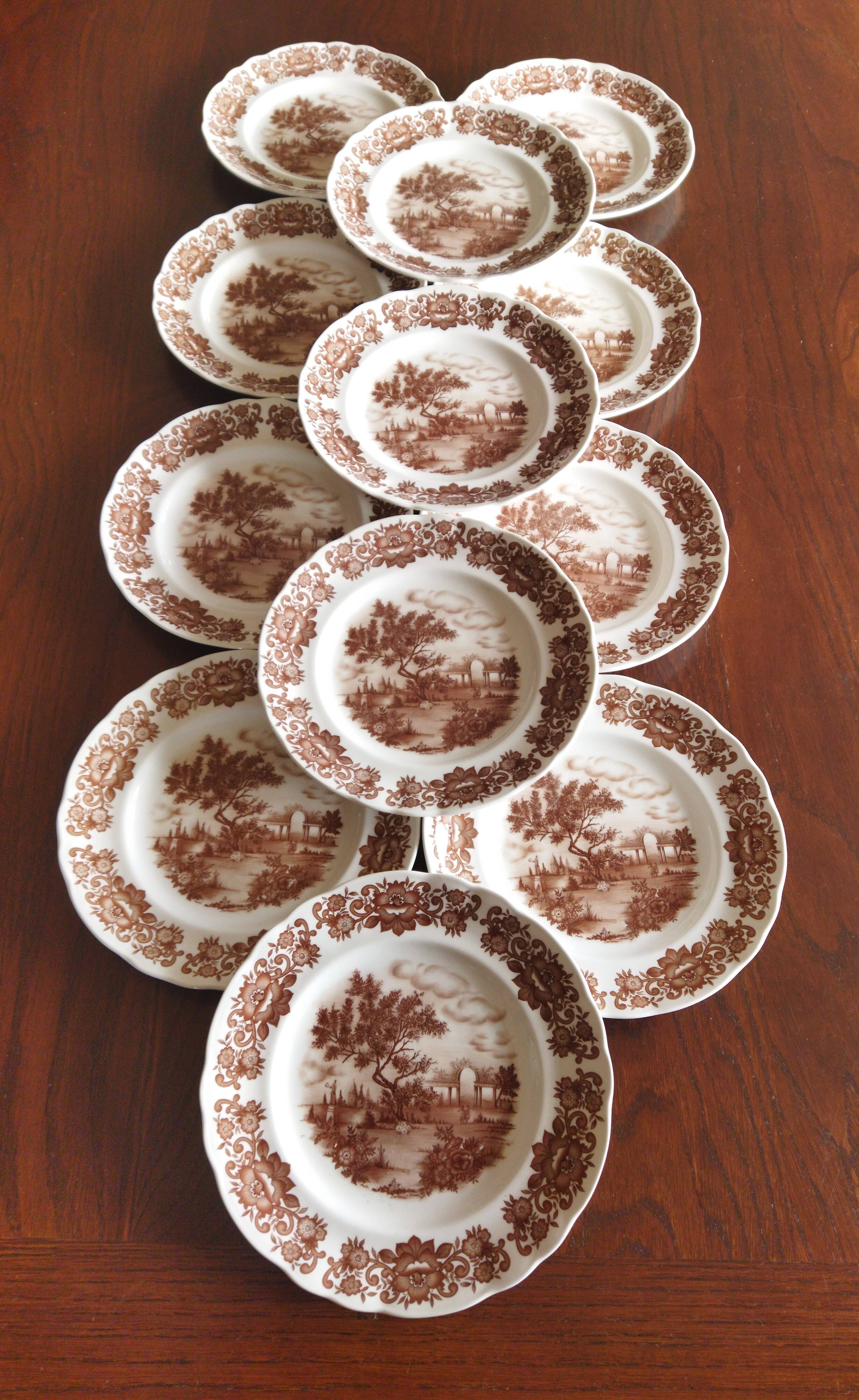 12 dessert plates Pontesa Spain