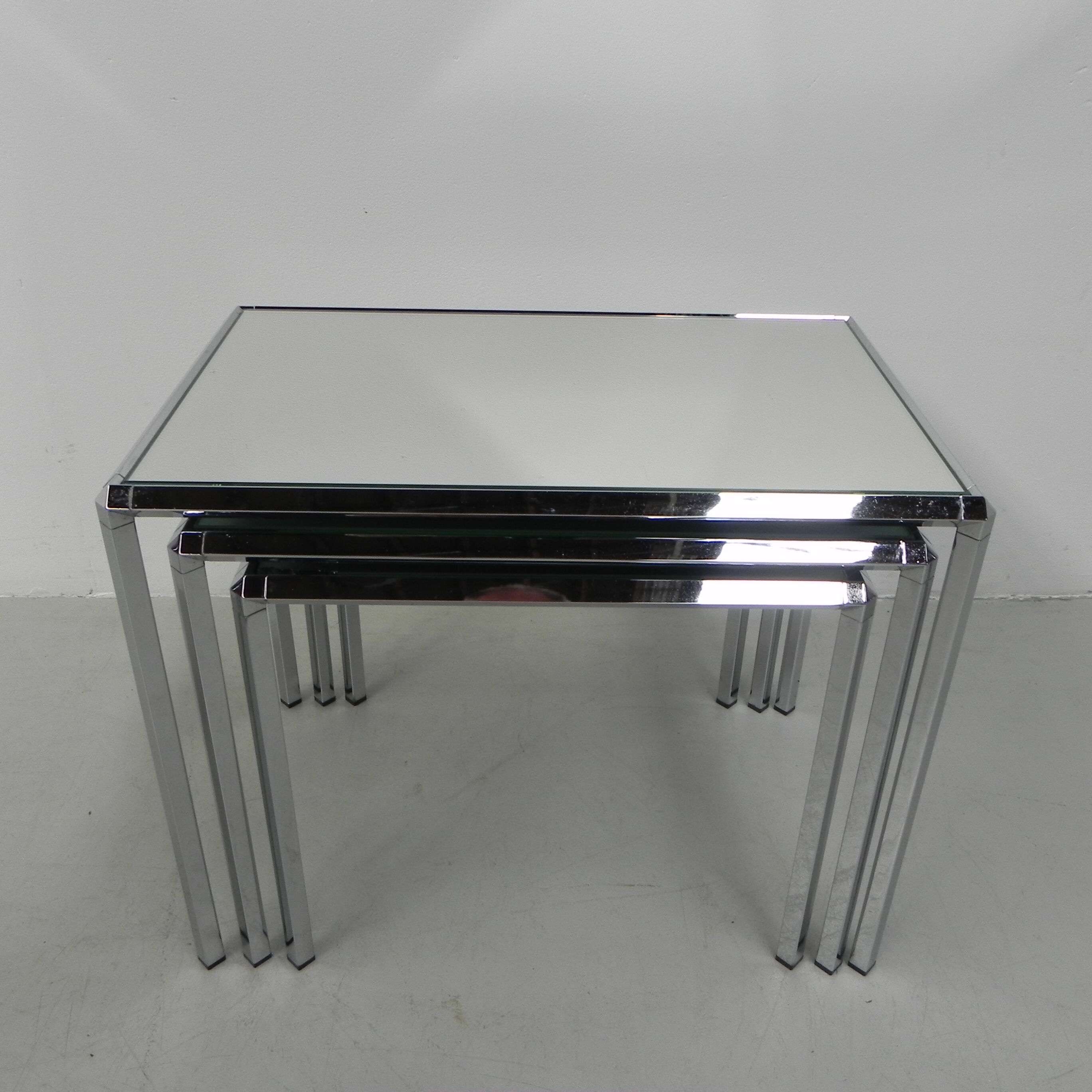 3 nesting tables with mirror glass