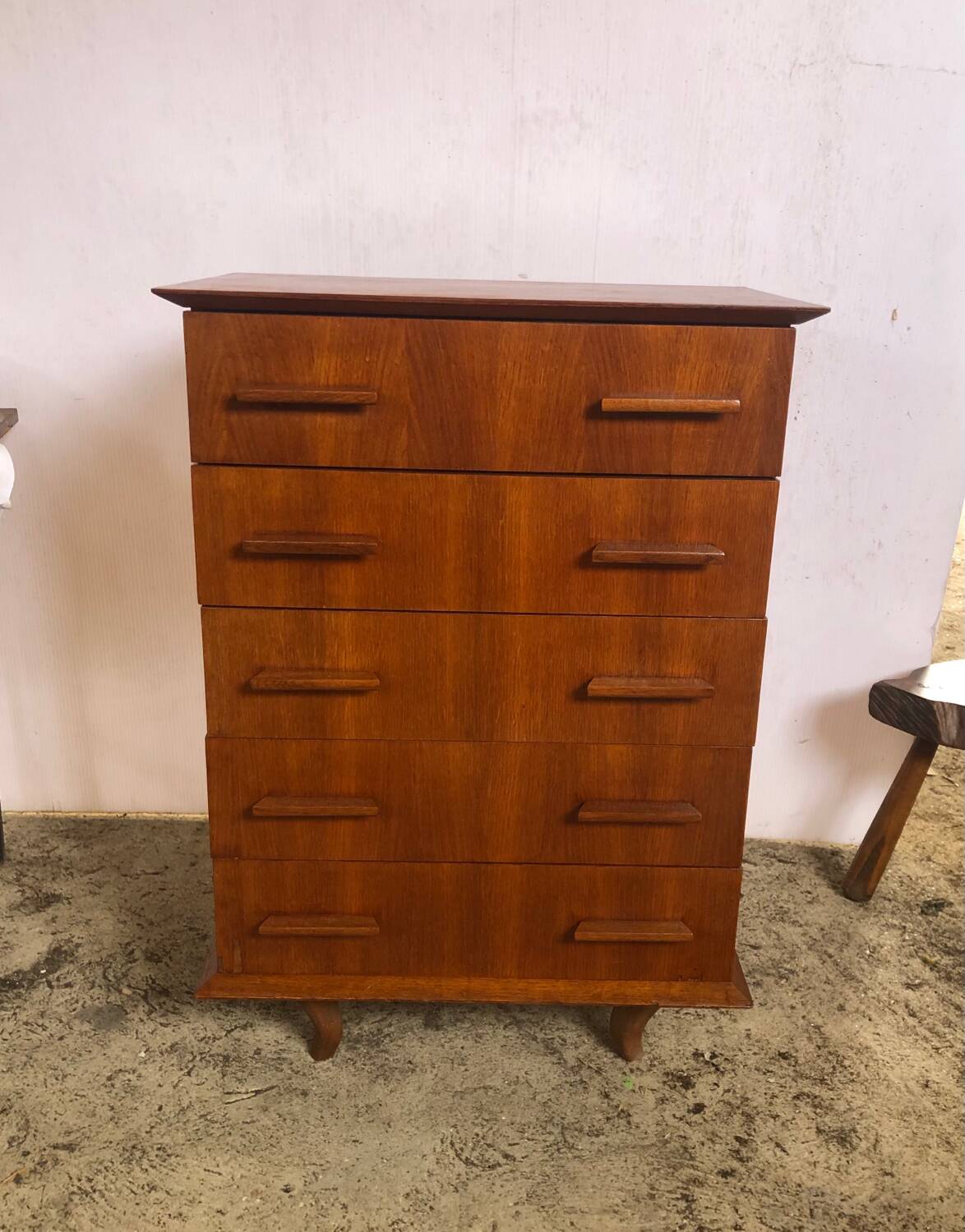 Vintage chest of drawers