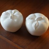 Apple-shaped boxes