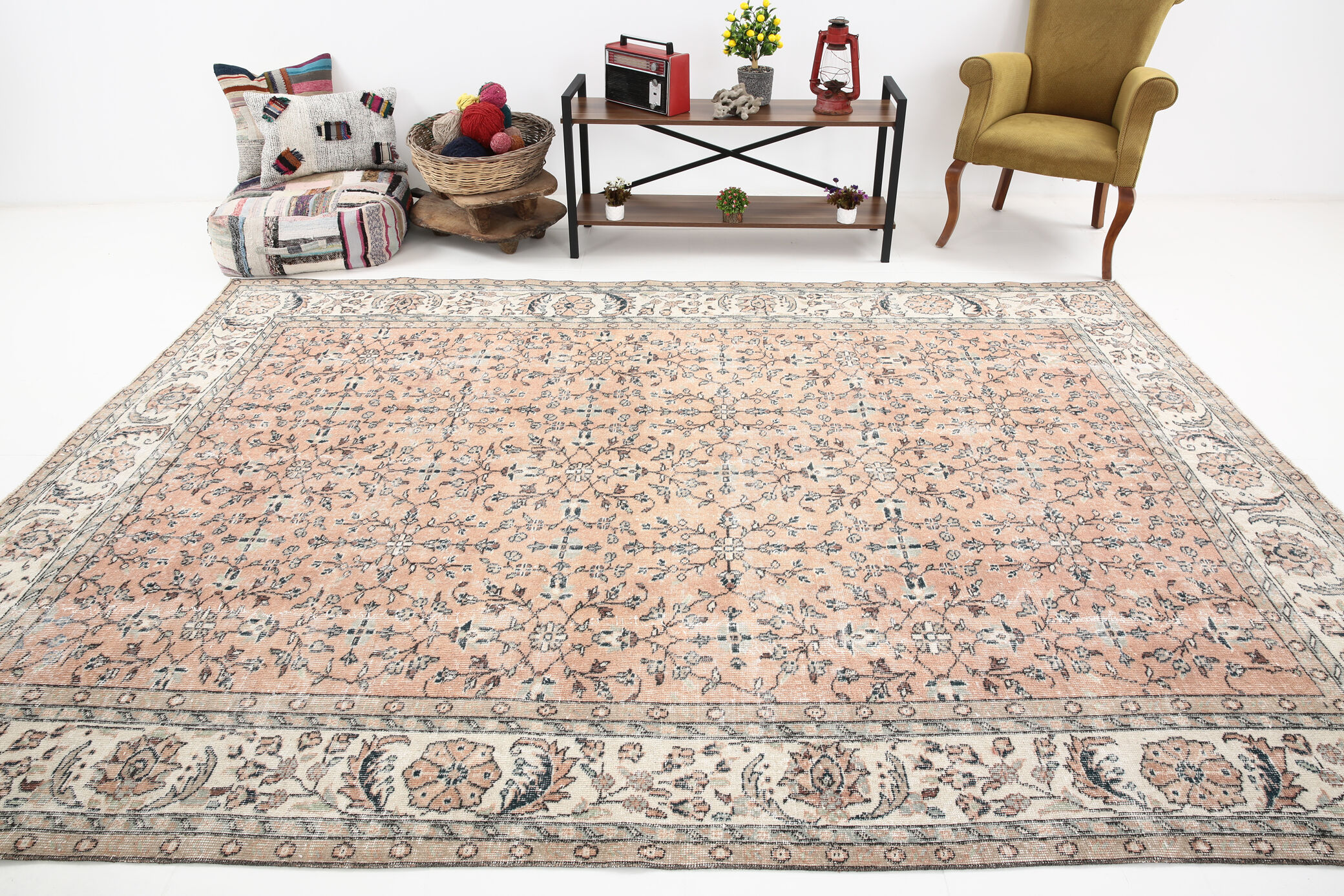 Oversize salmon rug 326x224cm