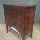 Petite commode marquettée de style transition
