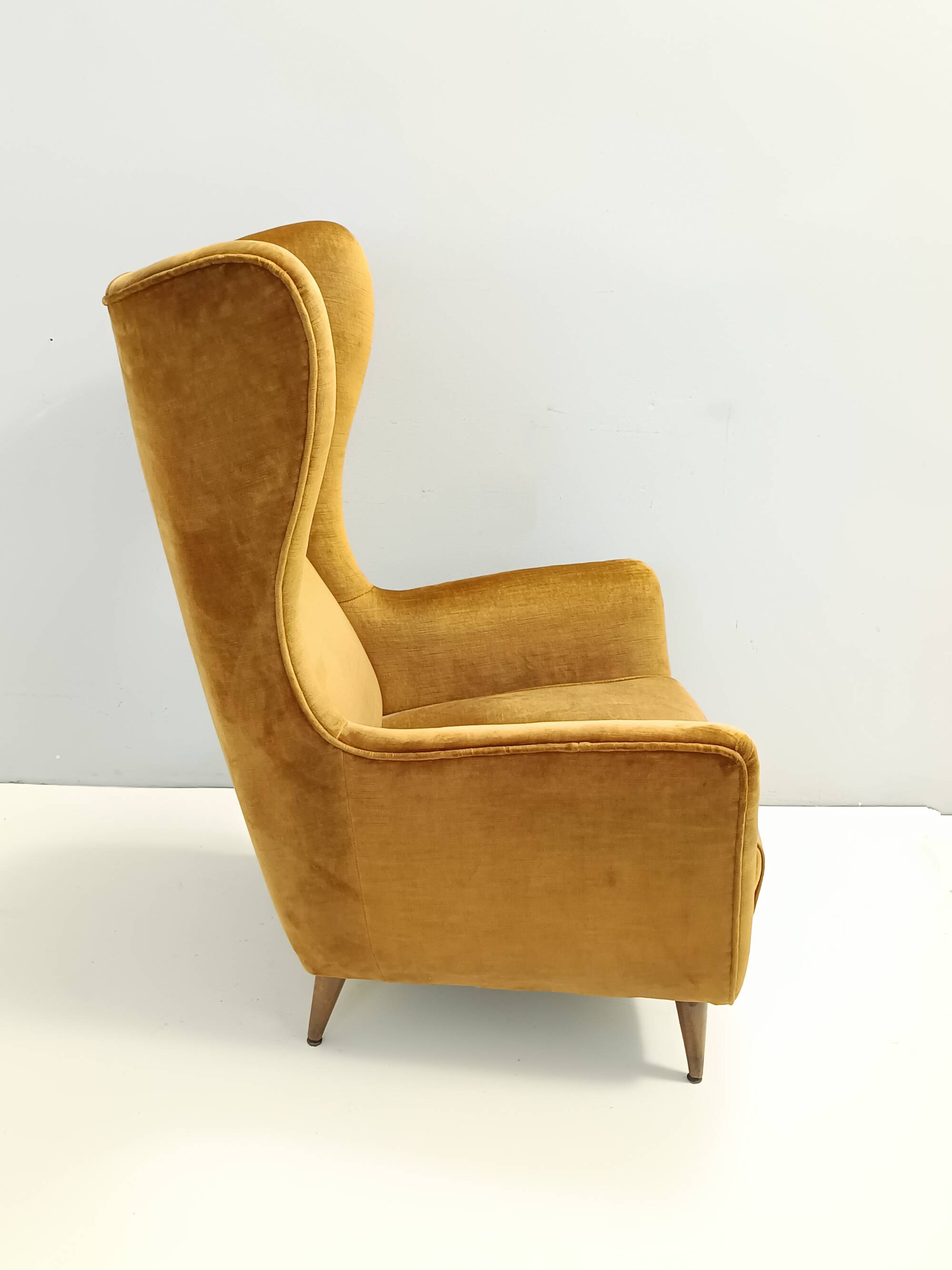 Dark Goldenrod Wingback Armchair model 437 by Gio Ponti for Cassina
