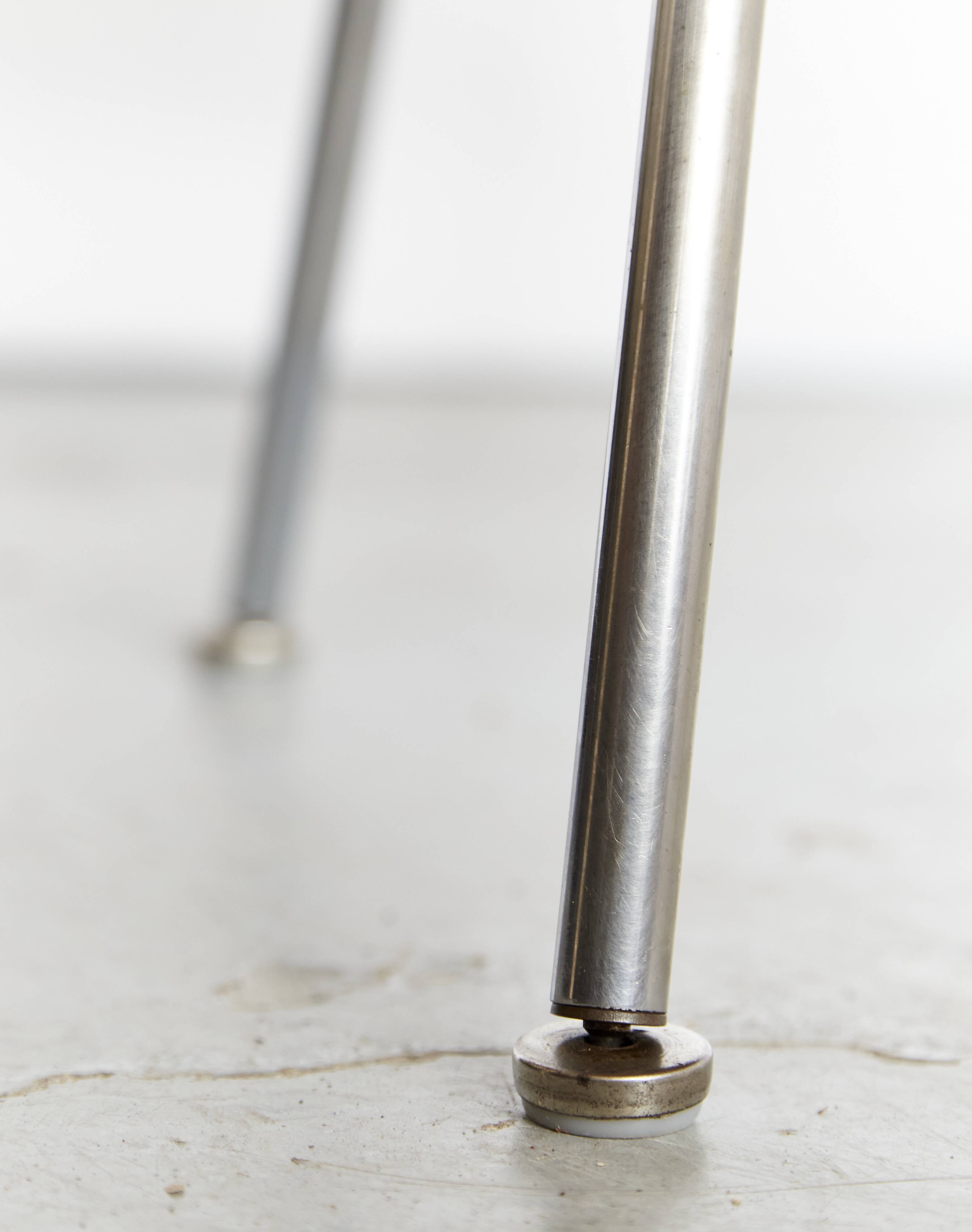 Chaise de conférence n° 71 par Eero Saarinen pour Knoll International