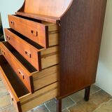 Scandinavian secretary
