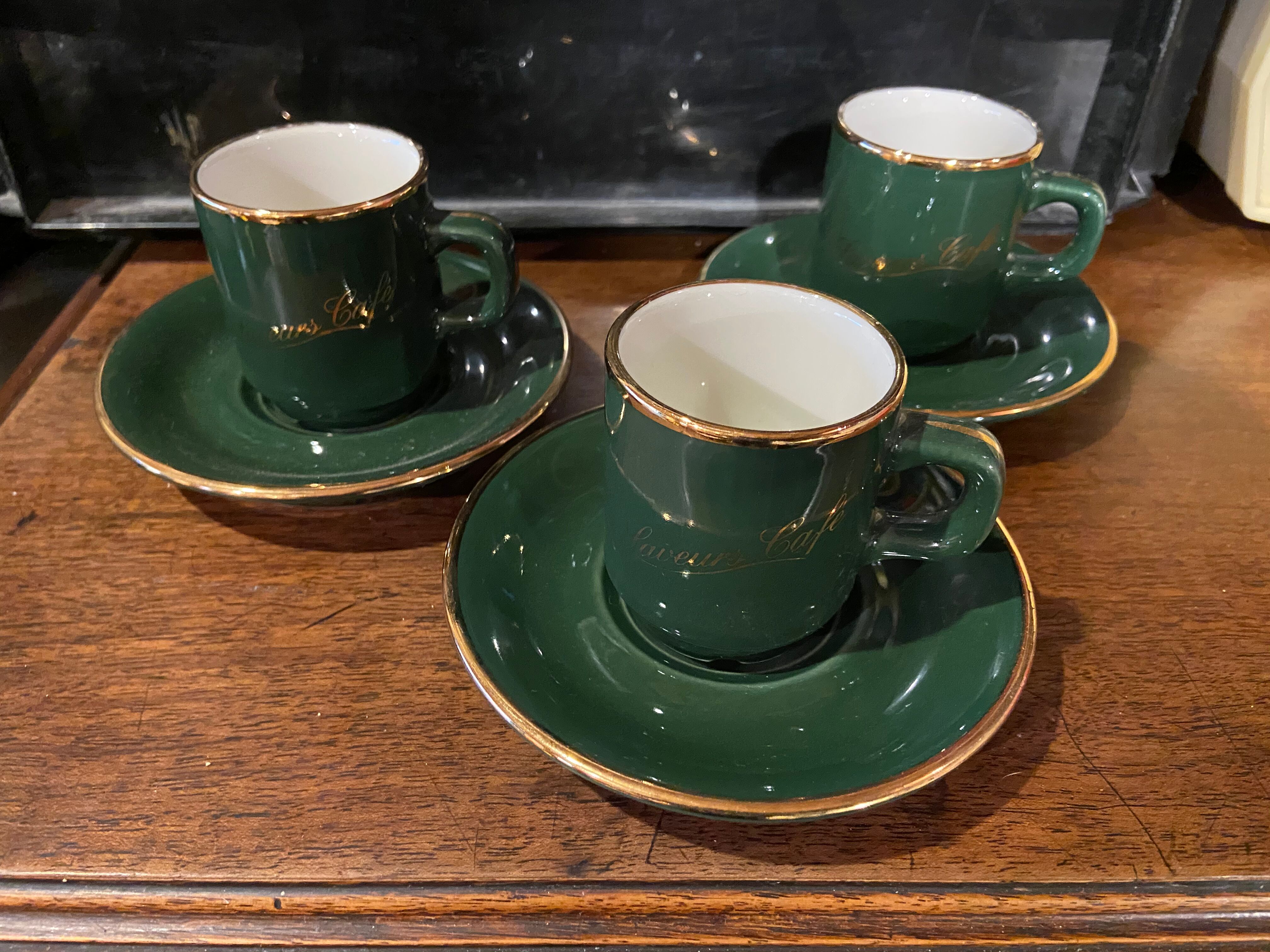 Vintage bistro coffee cups
