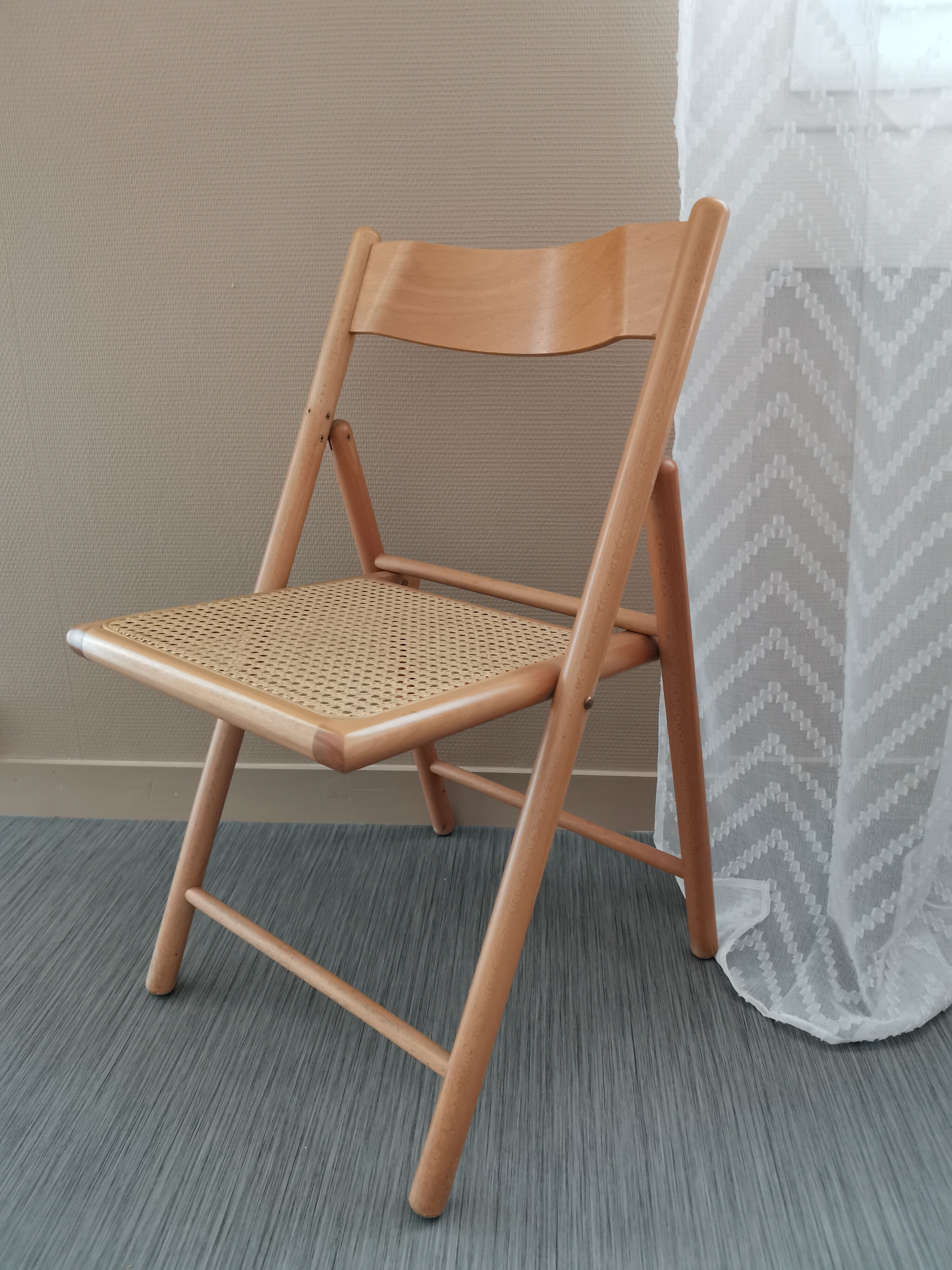 folding chair