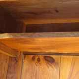 Armoire ancienne tout en noyer