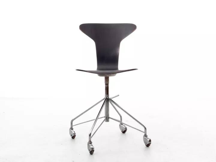 Munkegaard Scandinavian chair on wheels, or Swivel chair.