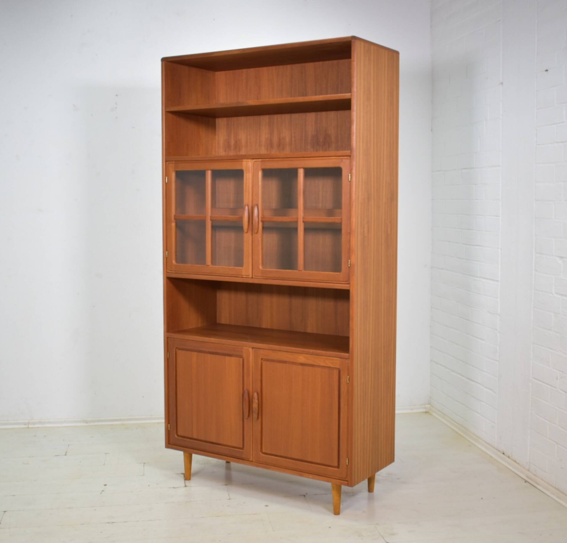 Highboard by Dyrlund 1970s skandinavian Teak showcase Danish