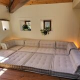 Mah Jong sofa by Roche Bobois in beige by Hans Hopfer, set of 7 modules.