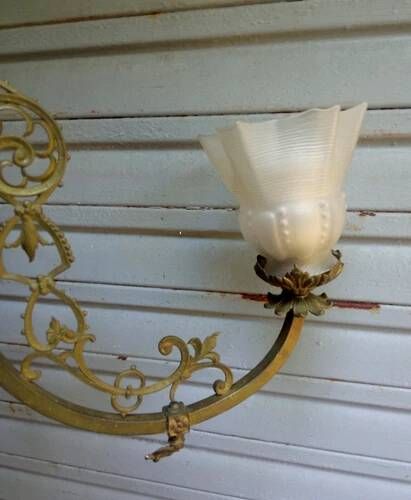 Antique, rare and important gas chandelier from the Napoléon III period and style, weighing 4.8 kg.