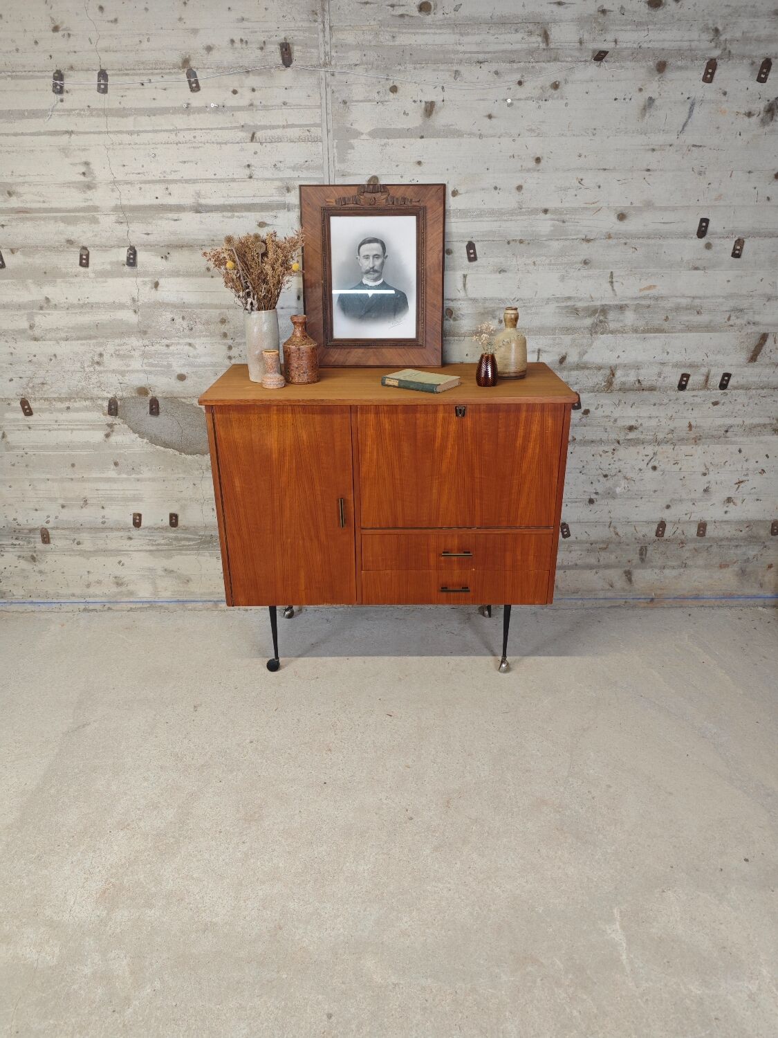 Vintage buffet/bar on wheels