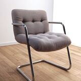 Storm armchair, Airborne