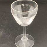 Aperitif glasses with chiseled flower patterns