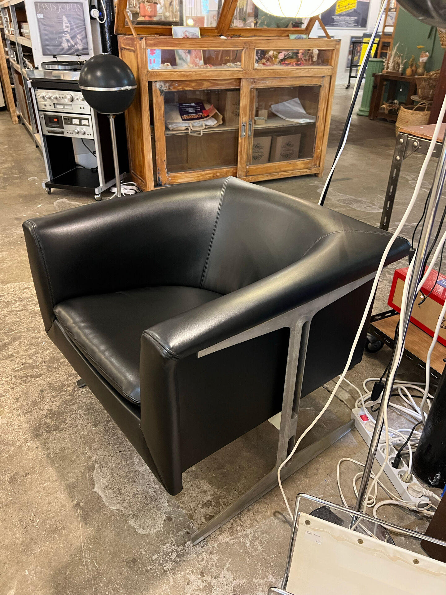 Geoffrey Harcourt armchair Artifort