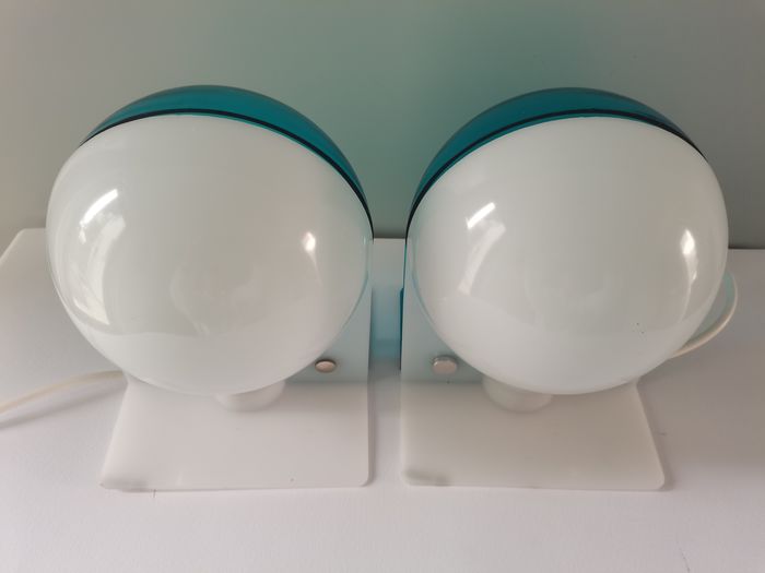 Pair of Italian lamps Guzzini Sirio