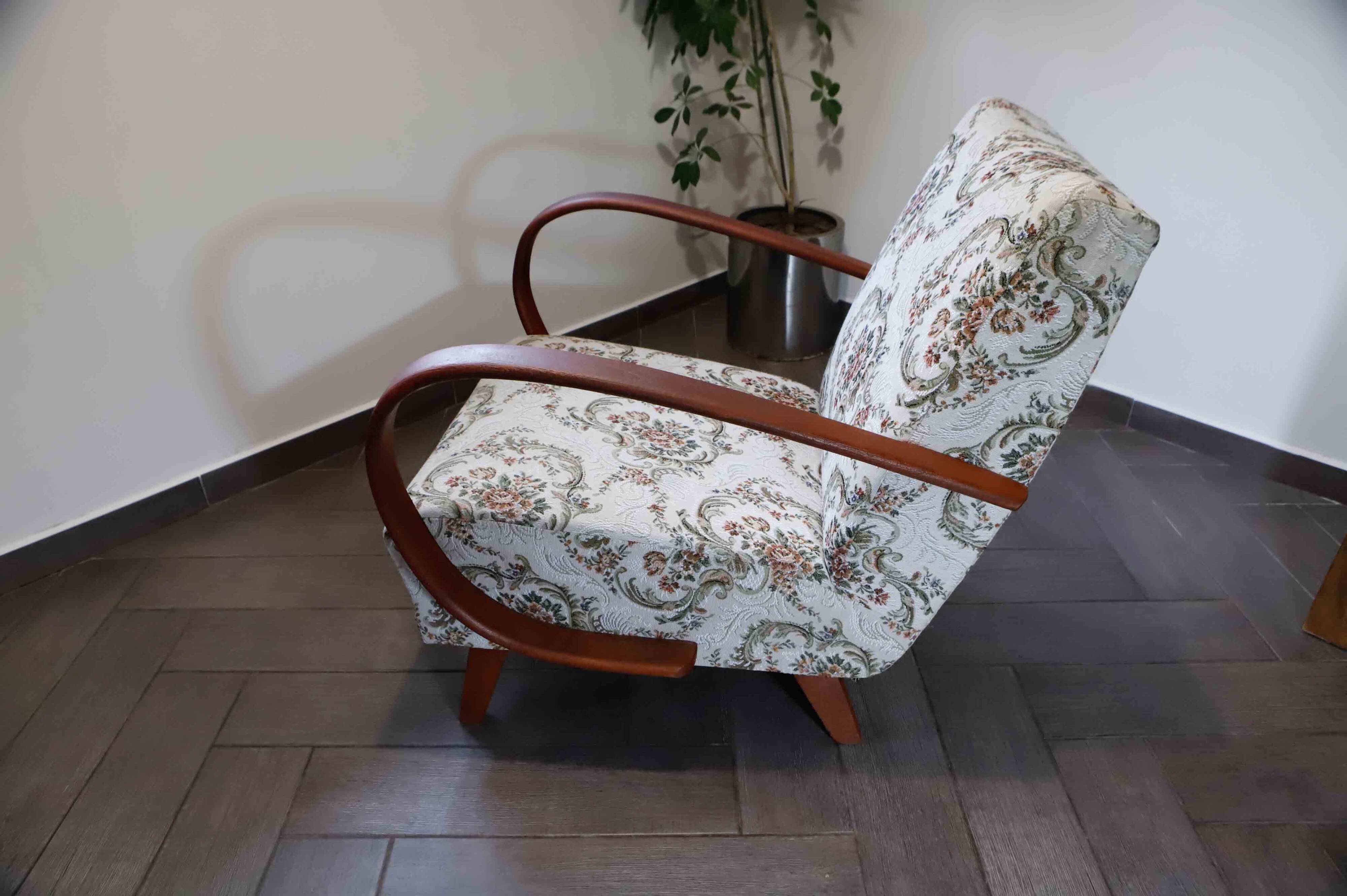 Set of 2 Style Halabala Lounge Armchairs