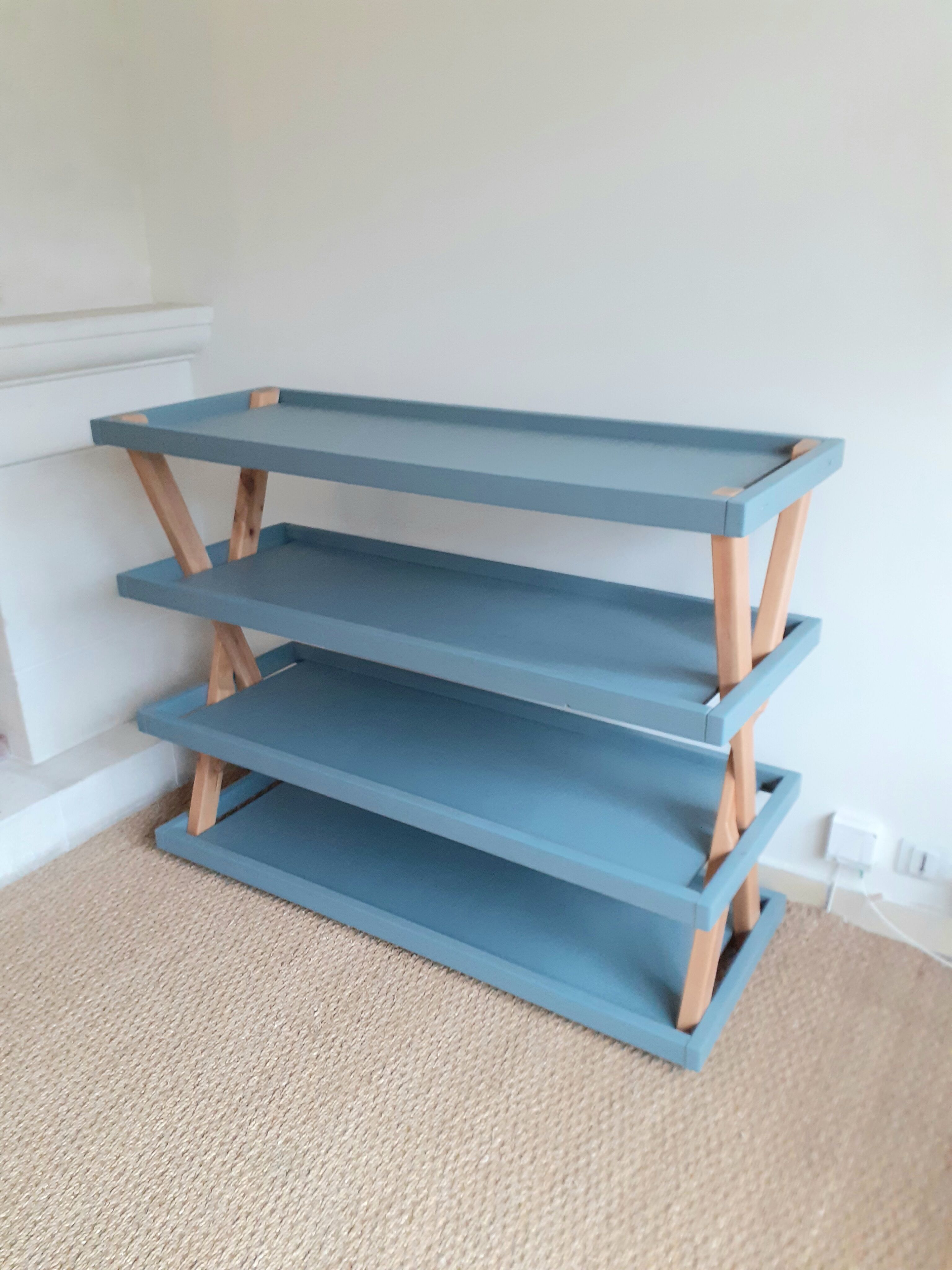 Shelf cabinet
