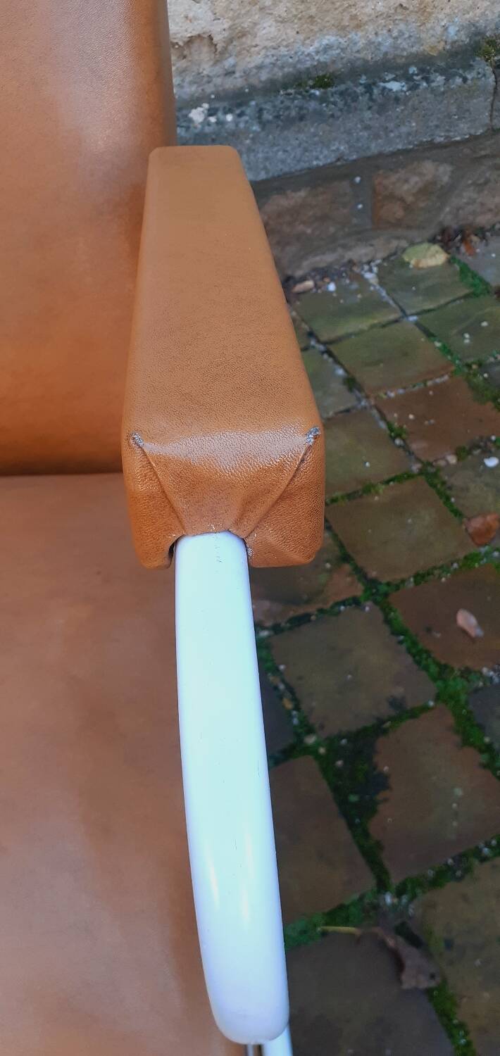 60s armchair with tubular legs, Ronéo style