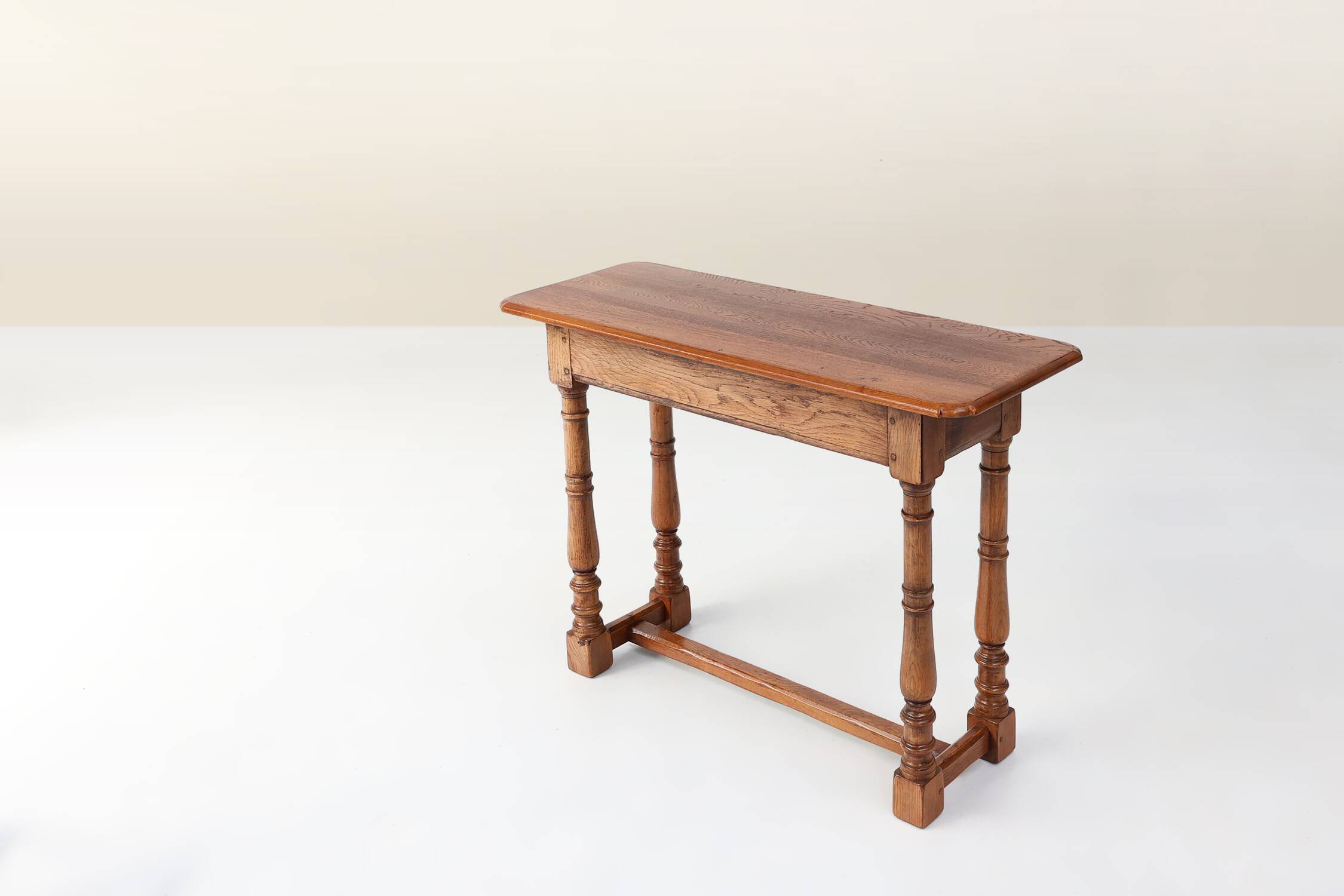 Console rustique en chêne avec tiroir, Belgique vers 1800