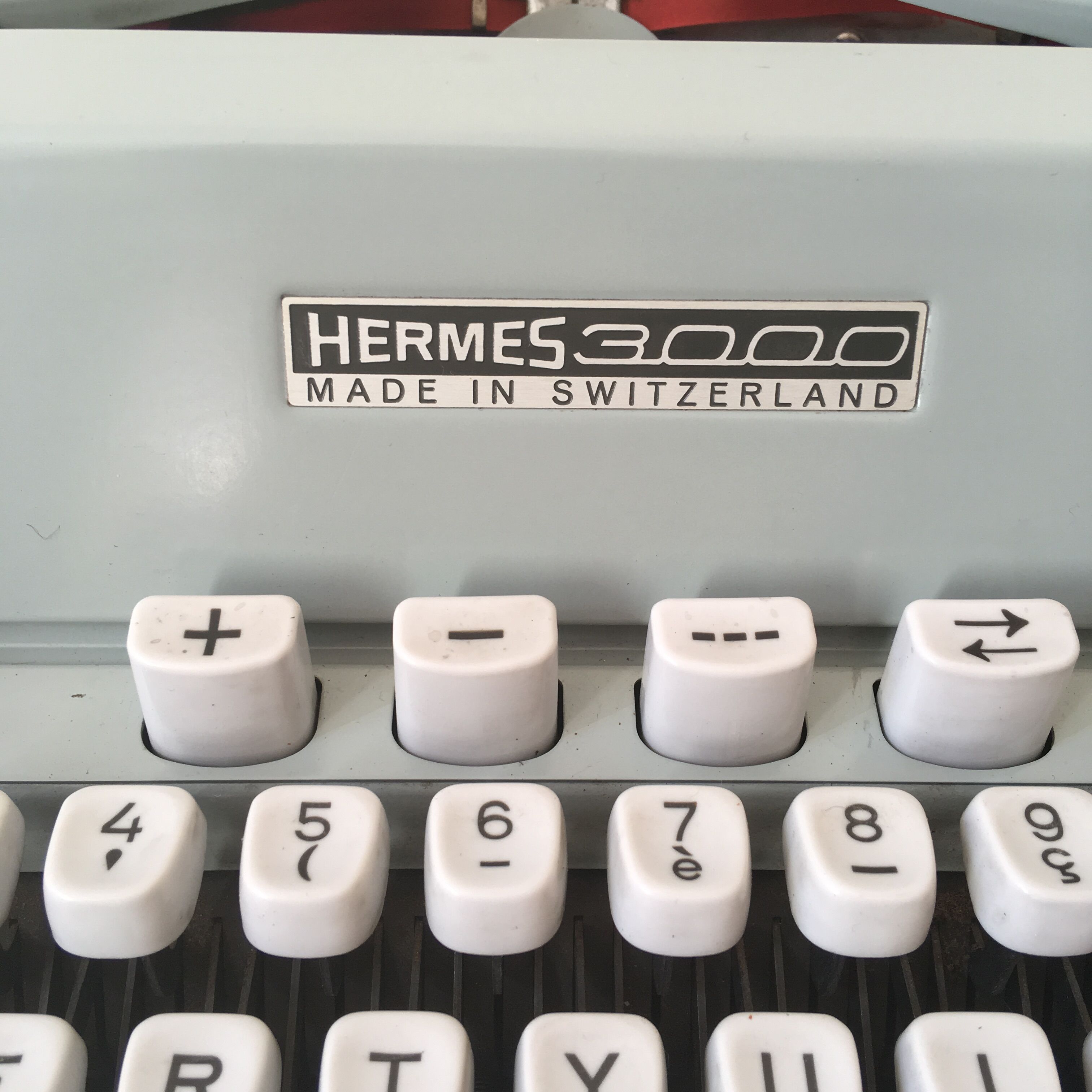 Hermes 3000 typewriter
