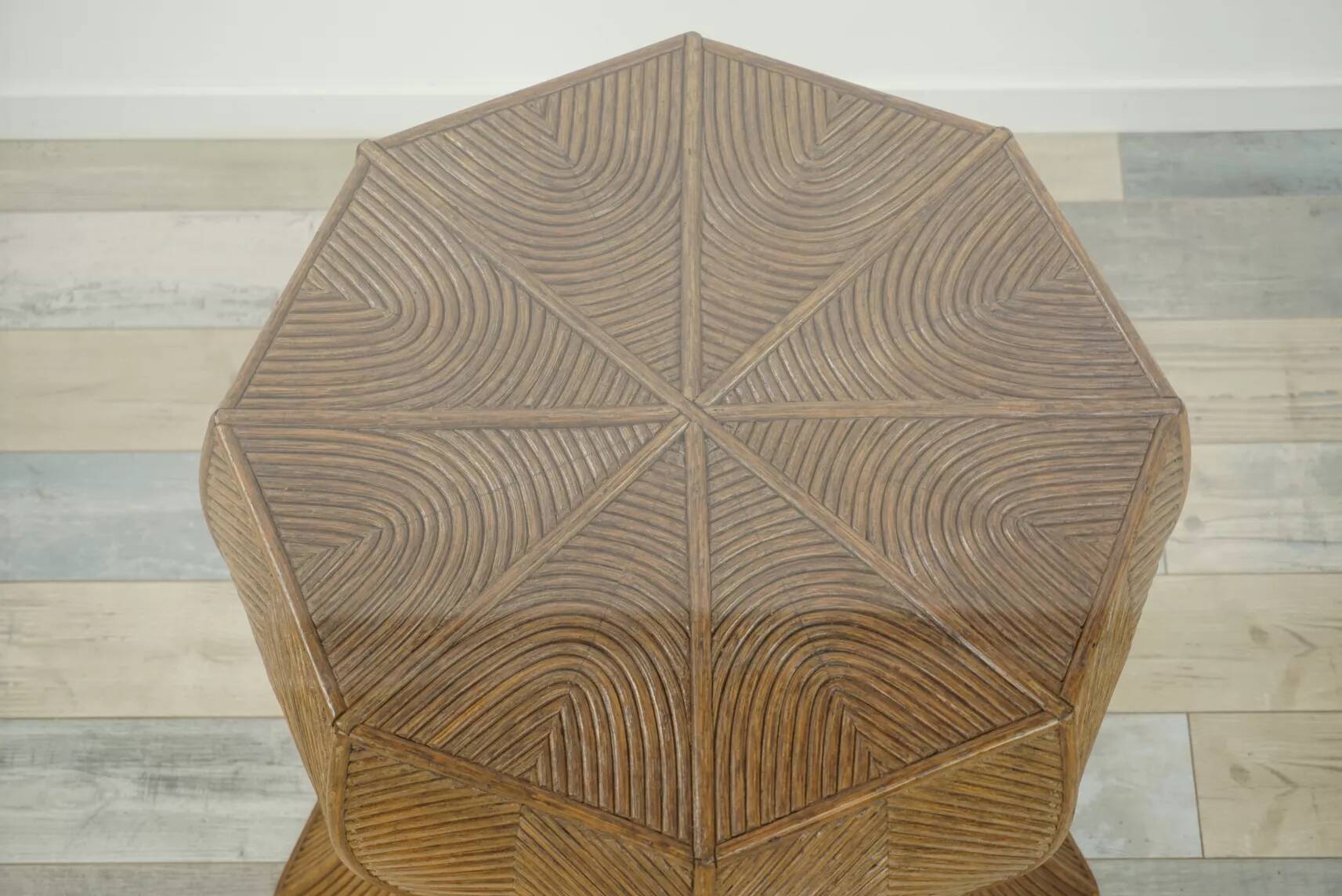 Round table from the 60s - 70s in rattan and glass