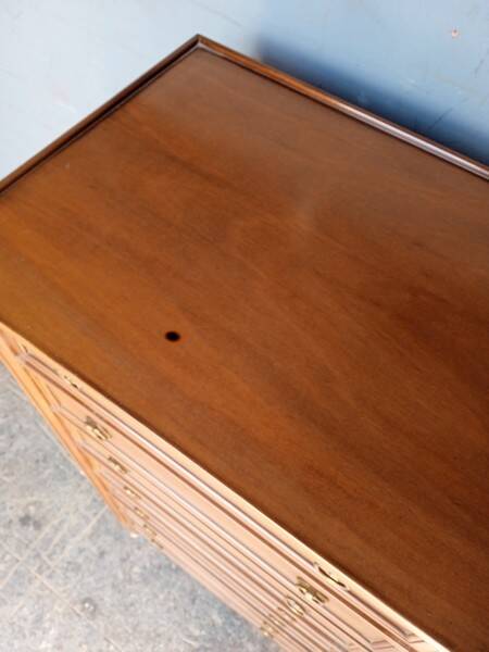 Louis XVI style weekly planner in cherry and chestnut