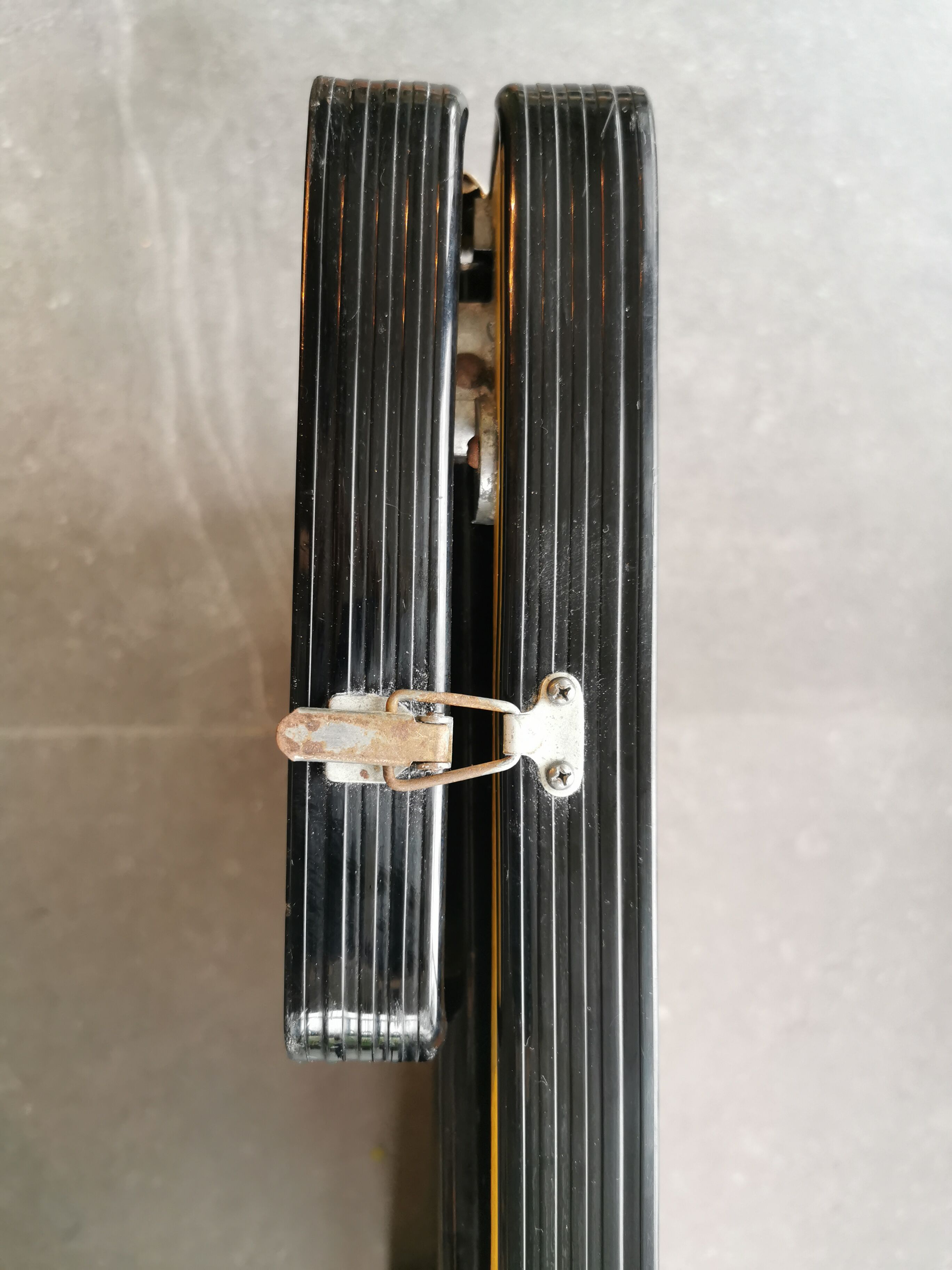 Two-tone vintage foldable side table with 2 extension cords