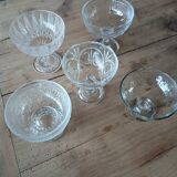 5 coupes anciennes en verre transparent