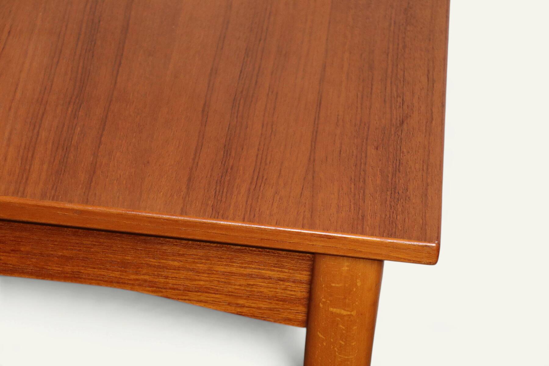 Rectangular extendable dining table in Scandinavian teak – 1960s