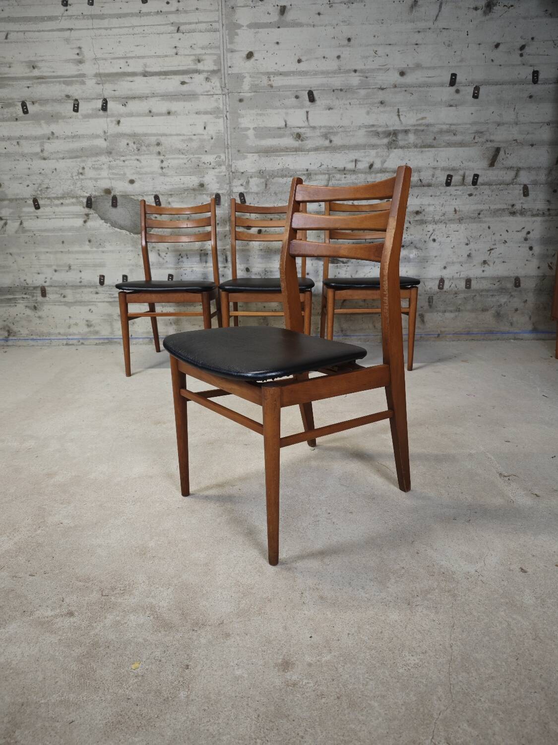 Set of 4 vintage skai chairs