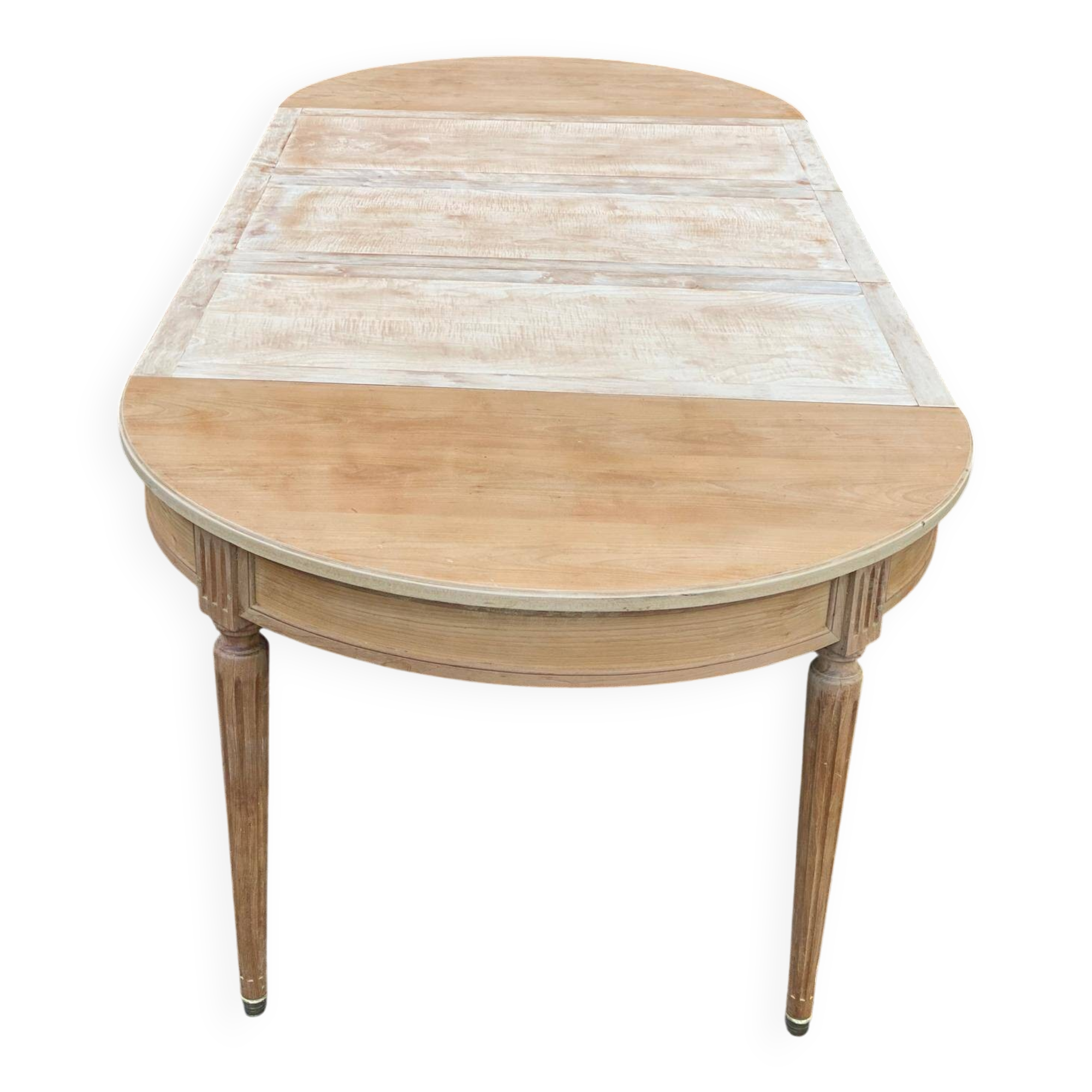 Renovated Louis XVI extendable round table from the 19th century, 260cm.