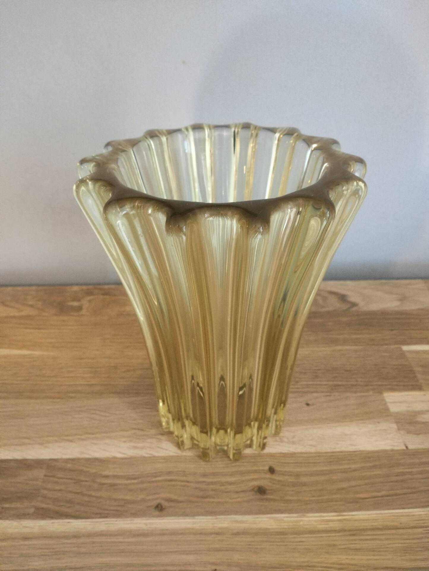 Art Deco vase by Pierre d'Avesn, ribbed amber glass, 1930s