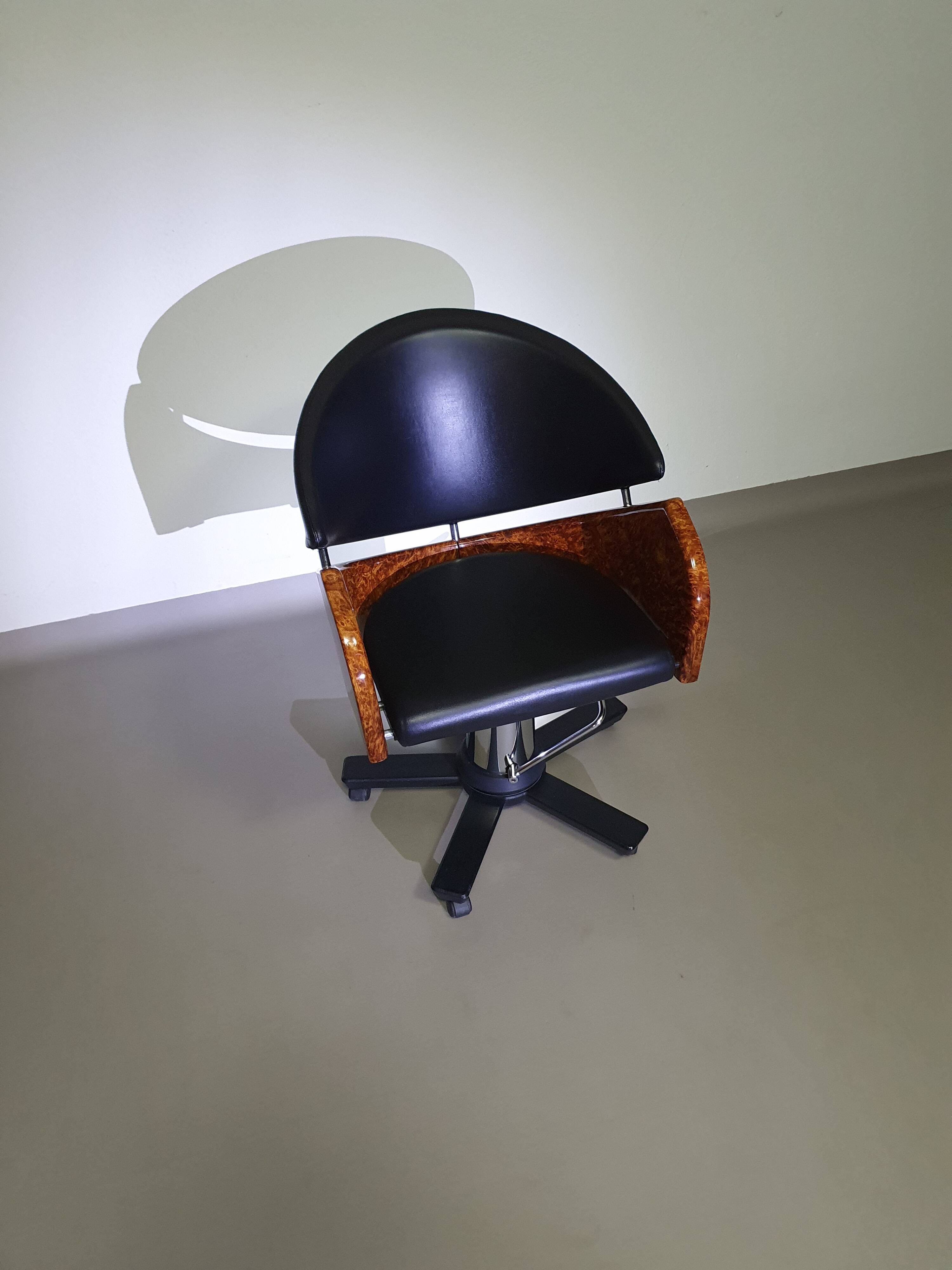 4 x '80s Italian barber chair, height adjustable