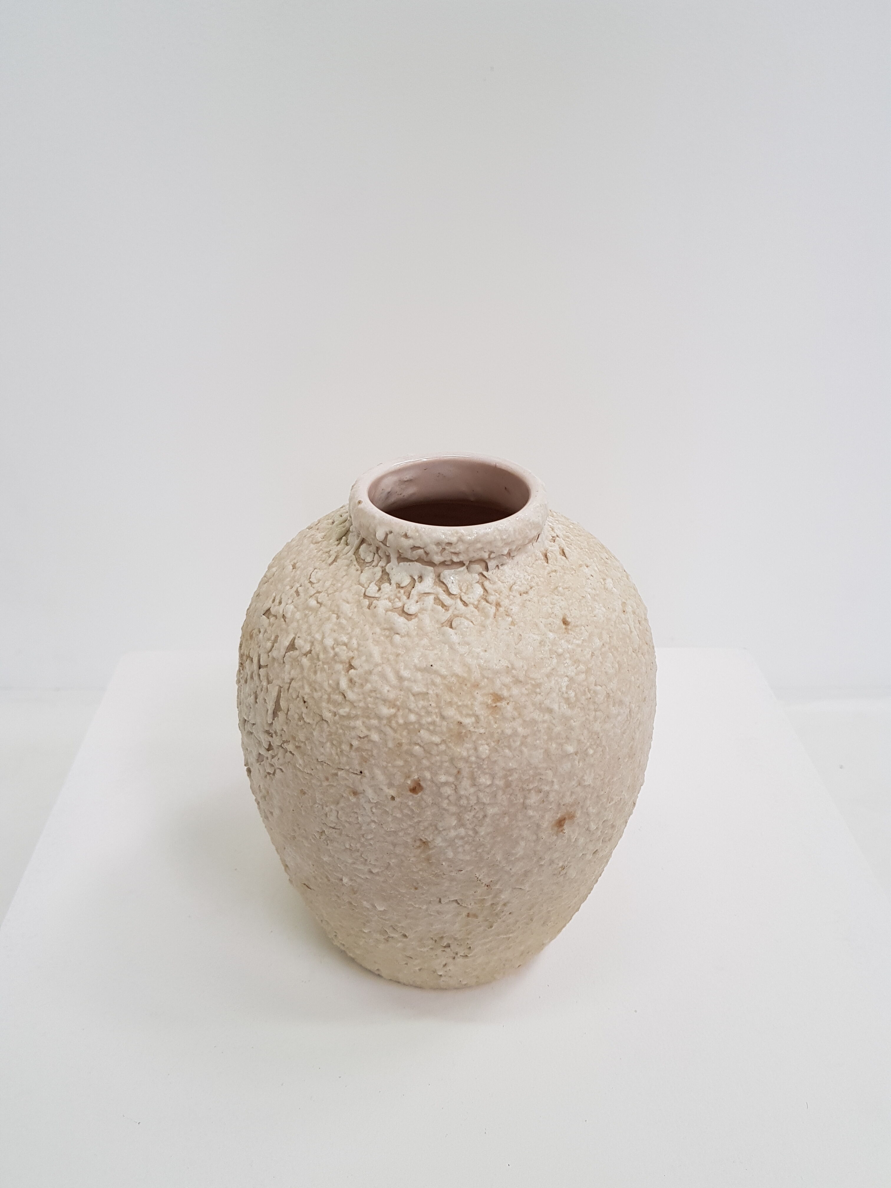 Vase en céramique vintage signé L.Dage