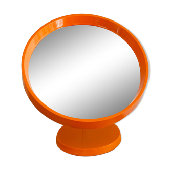 Danish mirror vintage 70s orange in plastic and aluminum, adjustable on foot.