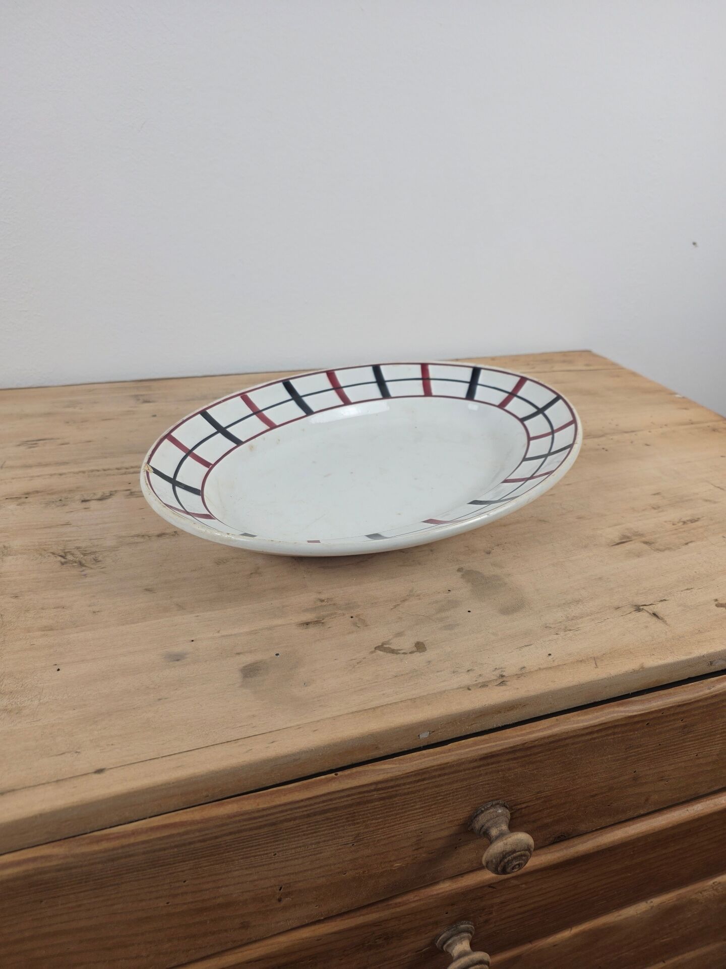 Oval presentation dish Lou Basquez manufacture Saint-Amand