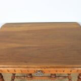 Desk table