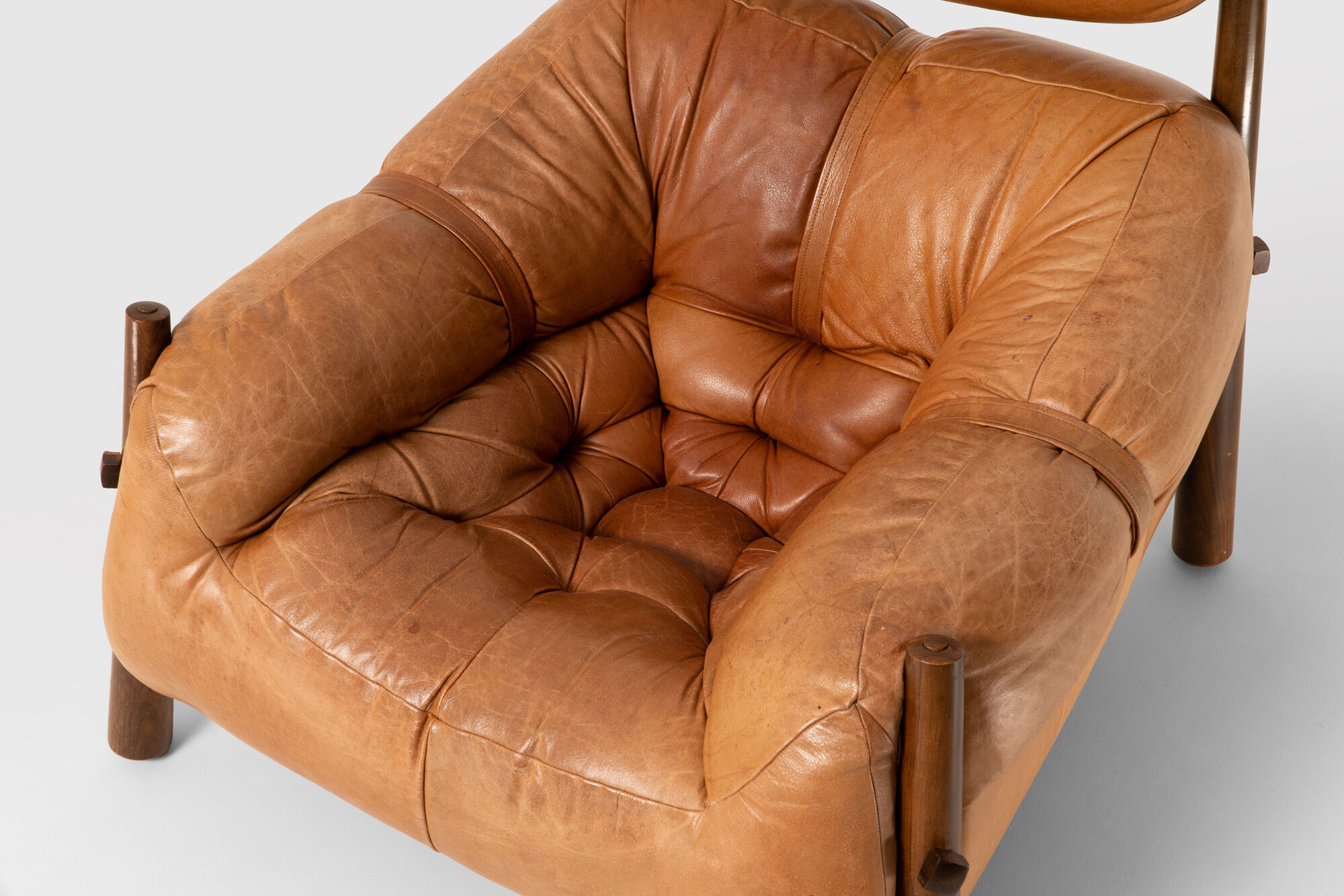 Percival Lafer MP-81 rosewood and leather Brazilian lounge chair