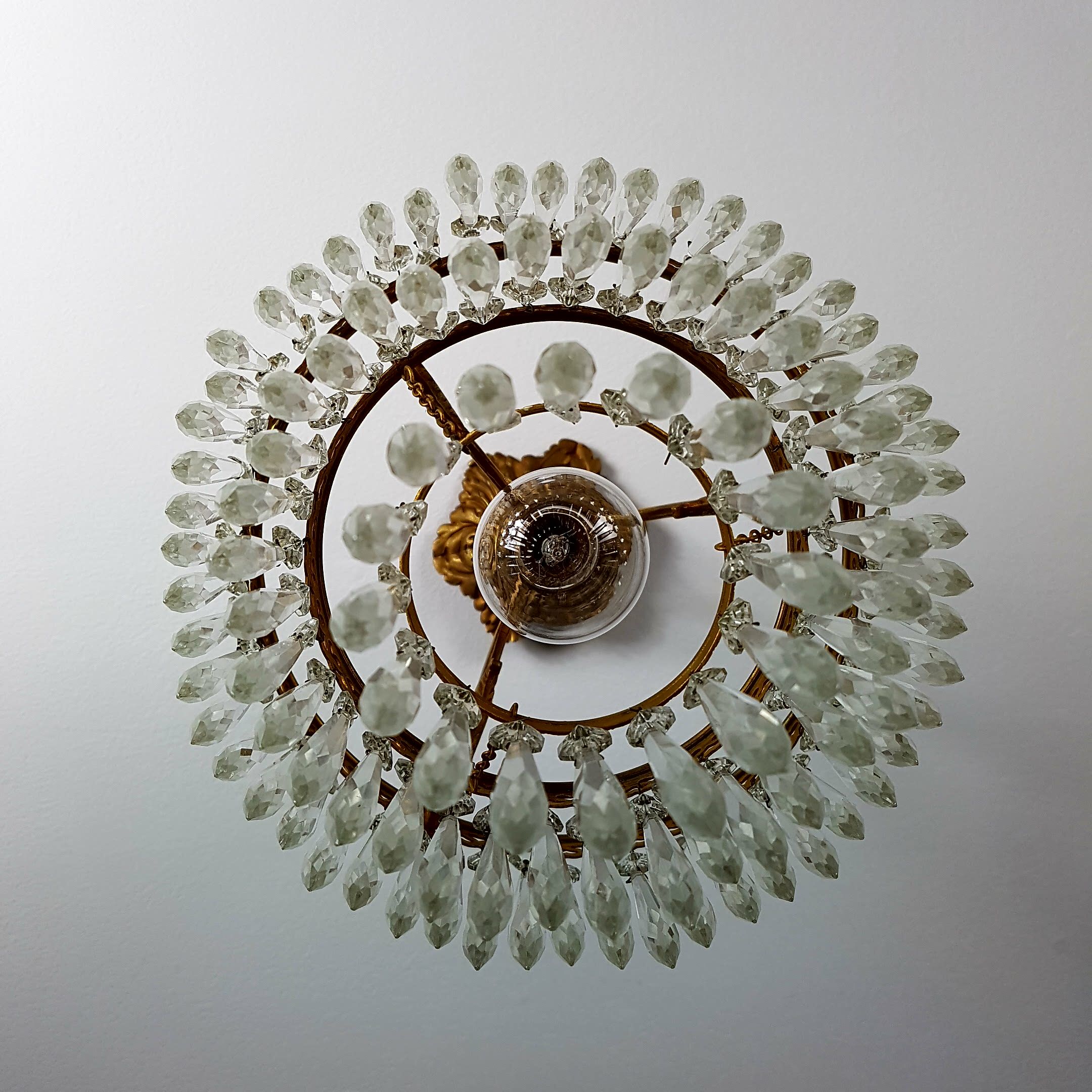 Chandelier 3 rows of crystal pendants