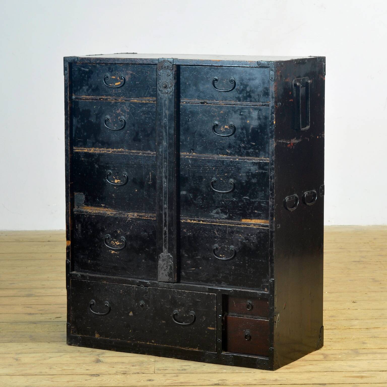 Japanese Tansu chest of drawers, circa 1890