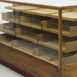 Comptoir de magasin style années 50 - Vitrine